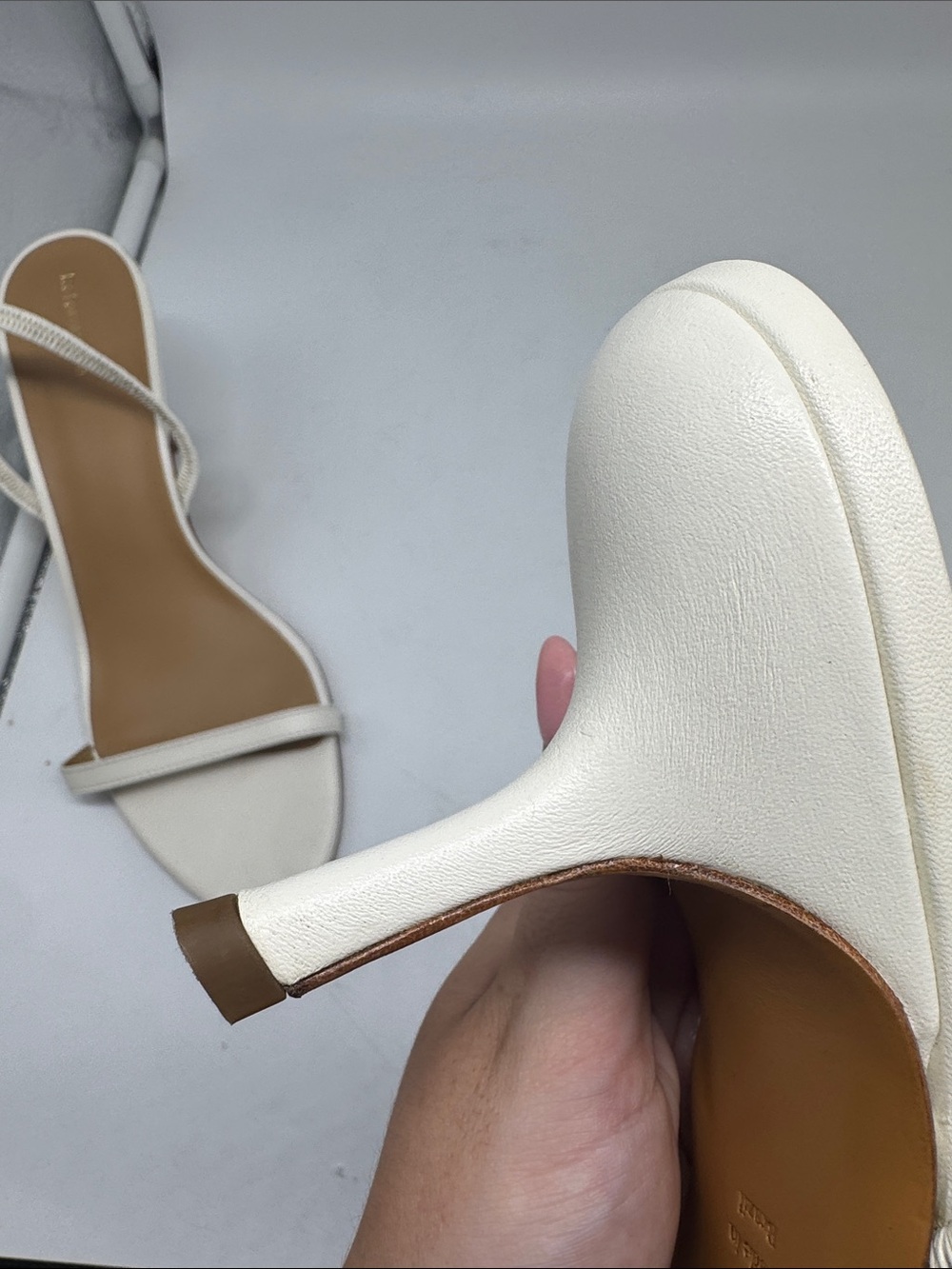 Reformation White Sling Back Heels Size 10 - Picture 14 of 16